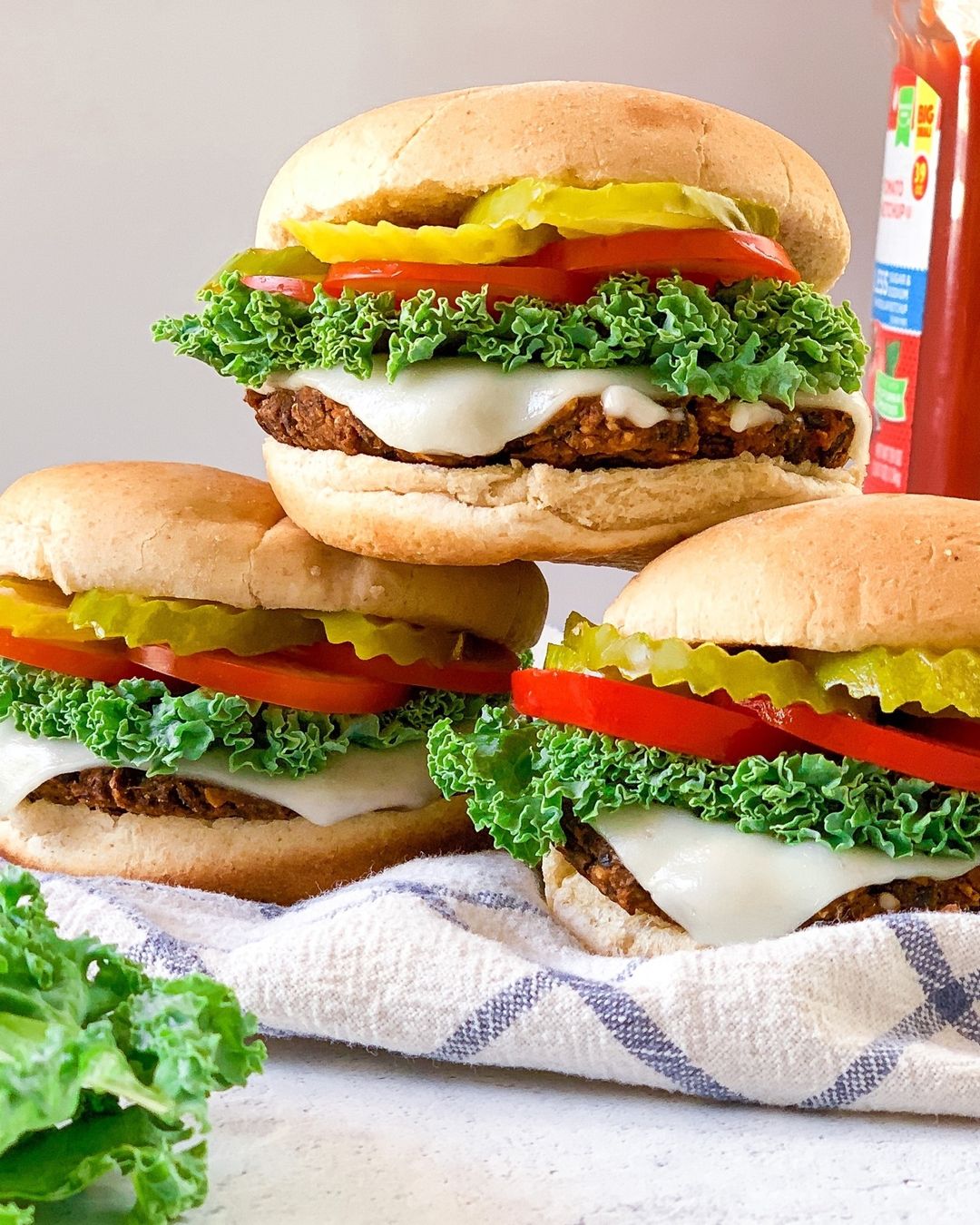 @theplantymel veggie burgers